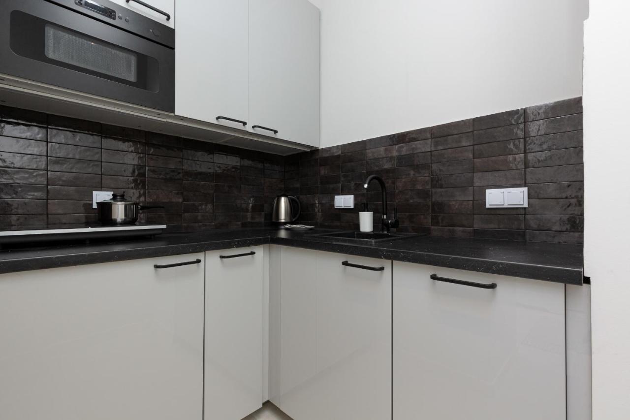 Business Center Apartments Warsaw Wola By Noclegi Renters Luaran gambar
