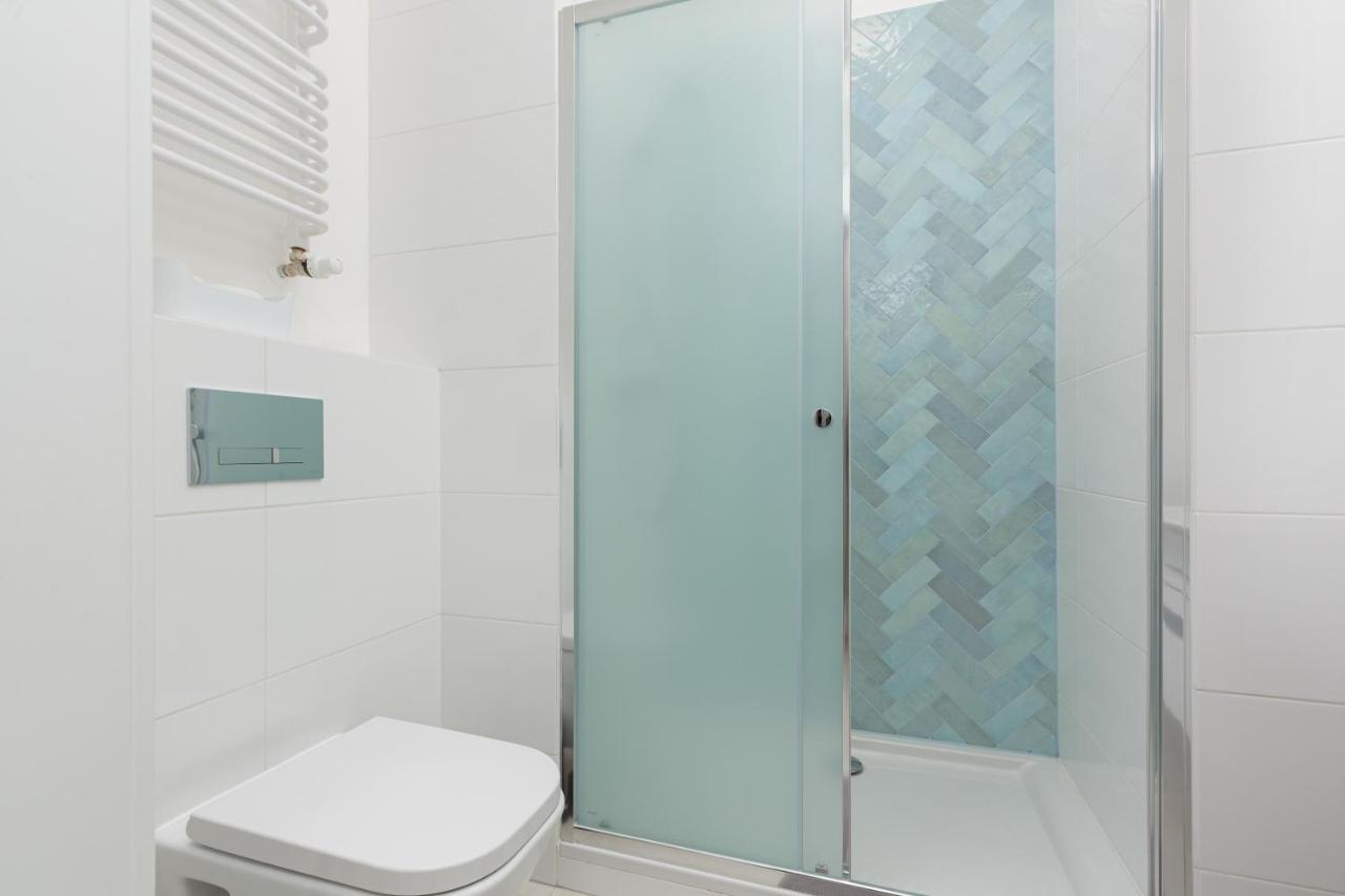 Business Center Apartments Warsaw Wola By Noclegi Renters Luaran gambar