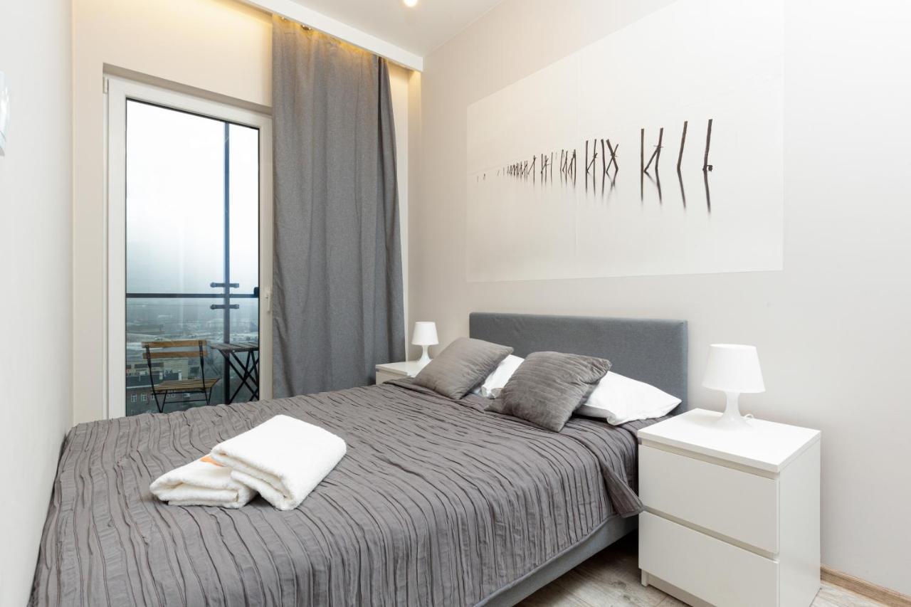 Business Center Apartments Warsaw Wola By Noclegi Renters Luaran gambar