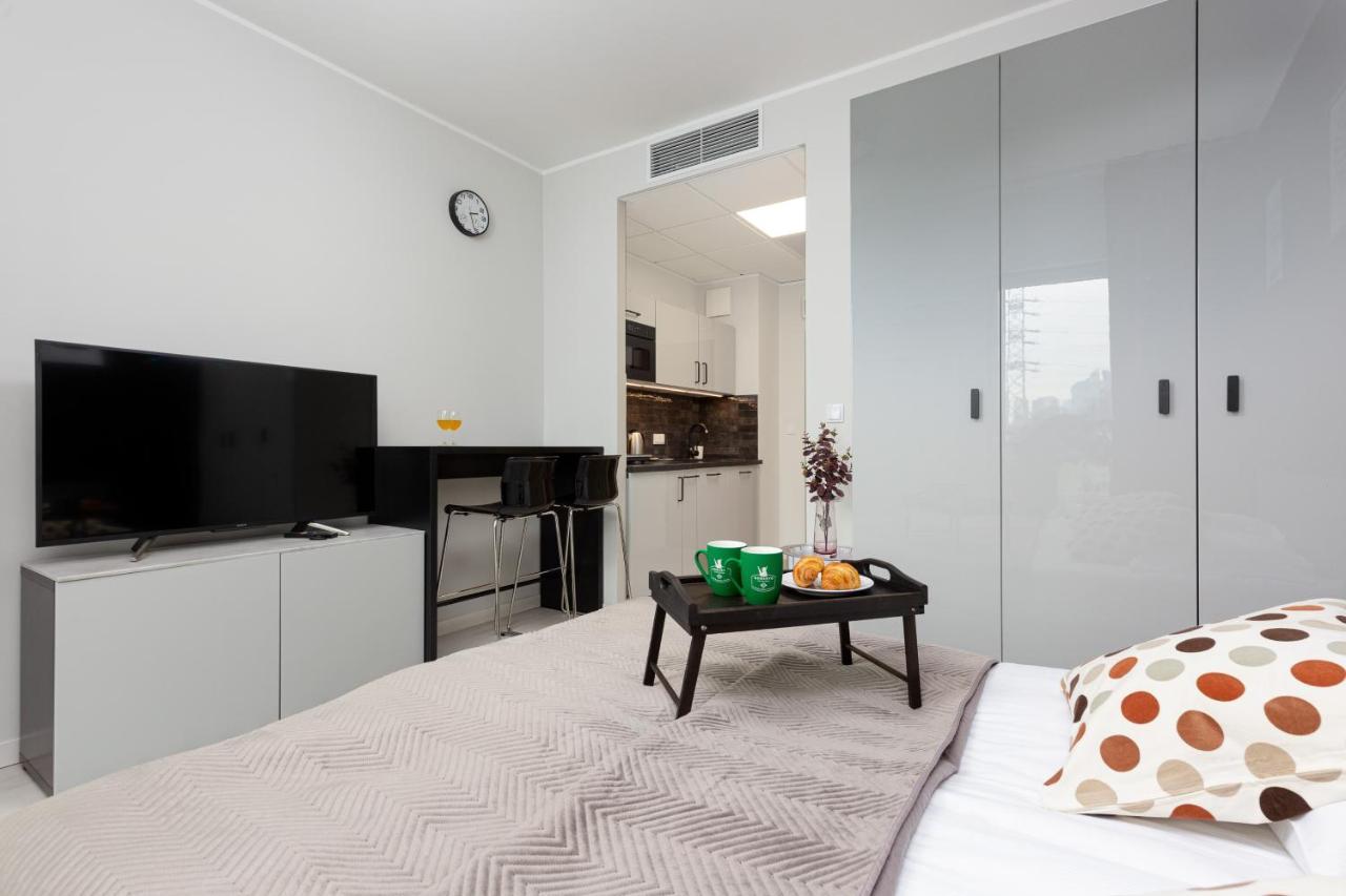 Business Center Apartments Warsaw Wola By Noclegi Renters Luaran gambar