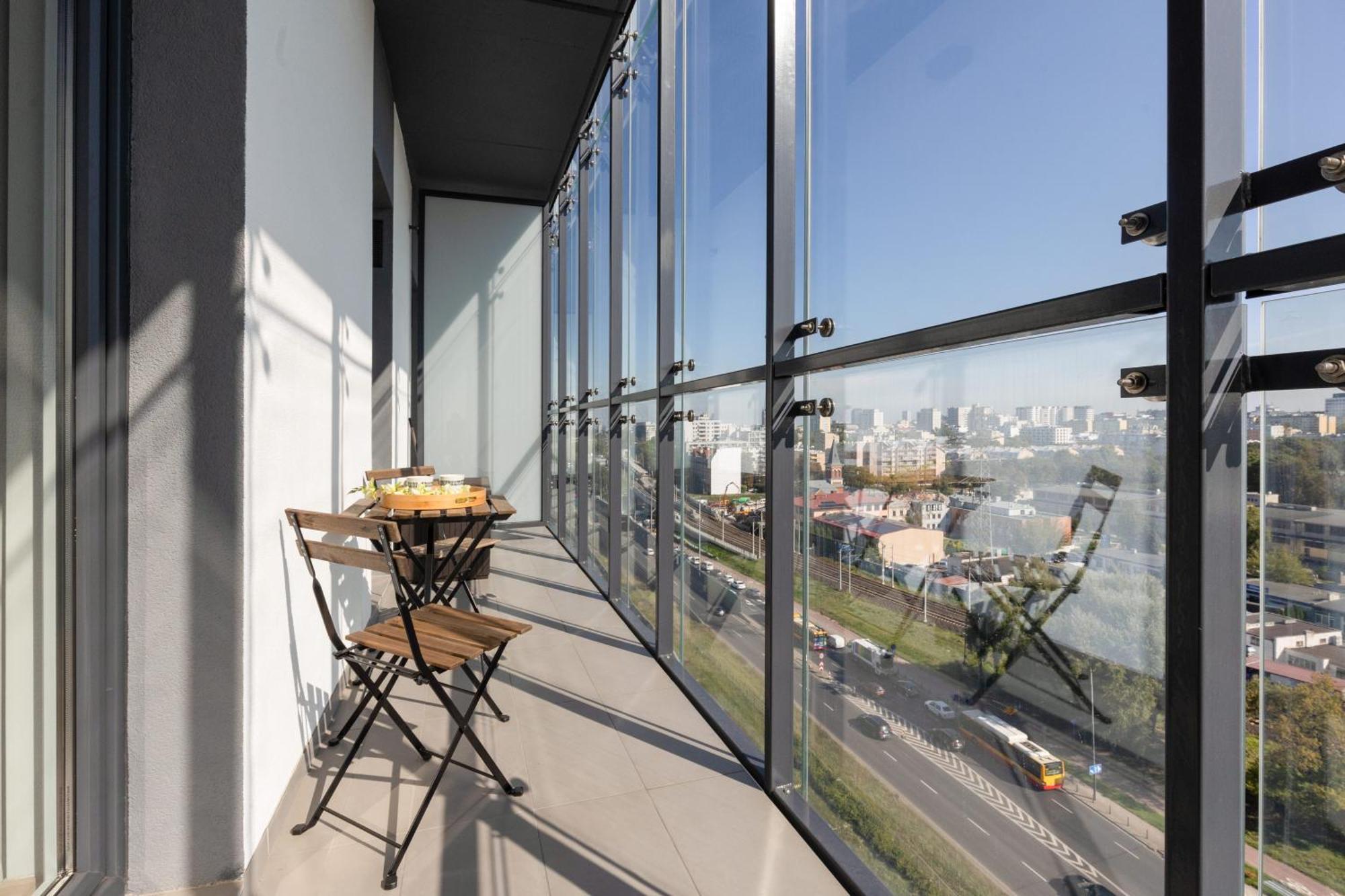 Business Center Apartments Warsaw Wola By Noclegi Renters Luaran gambar